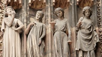 Větší verze po kliknutí. Alsasko: Katedrála ve Štrasburku (portál katedrály - detail)